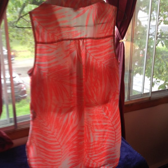 dynamite sleeveless button down blouse sz. small - Picture 2 of 8